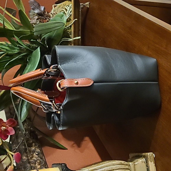 Dooney & Bourke Small Penrose Barlow Satchel, 9.5"Hx5"Wx10"L, Italian Leather - Picture 3 of 13